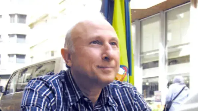 דניס אז'ובולו