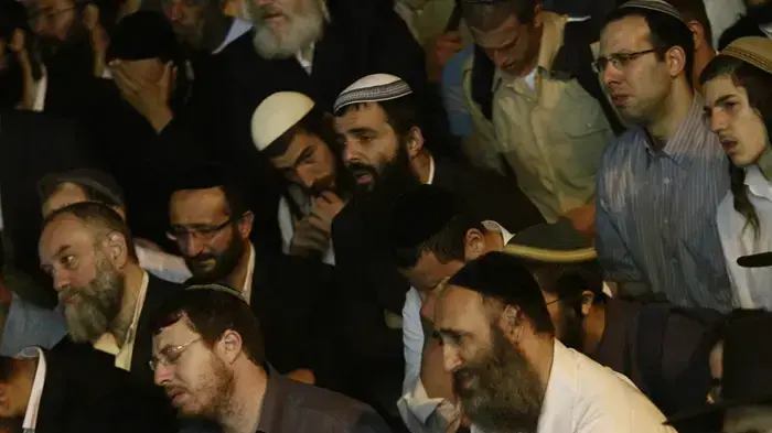 הלווית הרב מרדכי אליהו יוני 2010 ירושלים