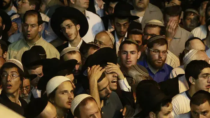 הלווית הרב מרדכי אליהו יוני 2010 ירושלים