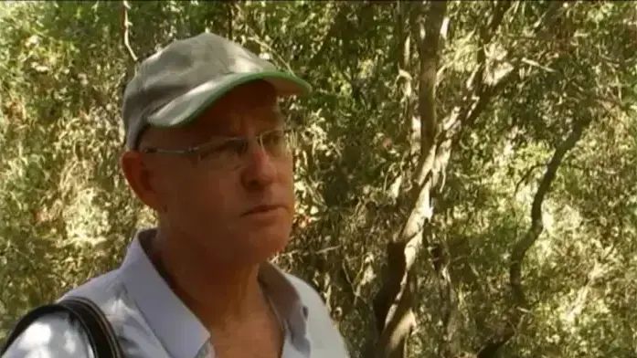ד"ר אריאל ליבנה ד"ר אריאל ליבנה