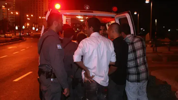 צעיר נדקר במהלך קטטה במועדון במתחם הדולפינריום בתל אביב