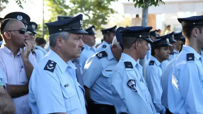 מפכ"ל  משטרת ישראל הנוכחי רב ניצב דודי כהן הגיע לבית העלמין בבאר שבע כדי לחלוק כבוד אחרון לרס"מ יהושע (שוקי) סופר, השוטר שנרצח בפיגוע הירי ליד חברון- יוני 2010