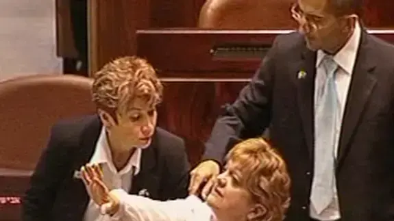 ח"כ ליה שמטוב התיישבה על כיסא השר והורחקה מהמליאה