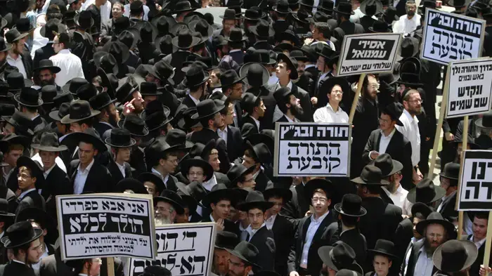 הפגנת חרדים בבני ברק יוני 2010