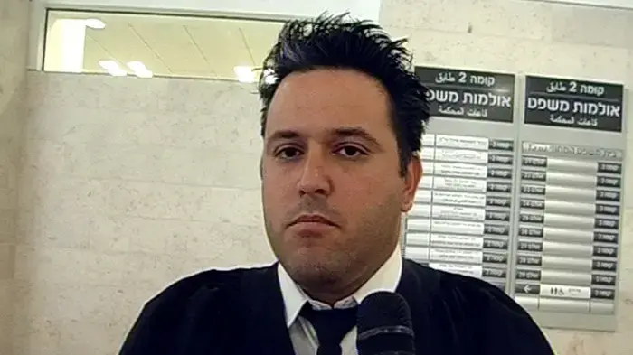 אישום: דרור אלפרון סחט באיומים בעלי עסקים