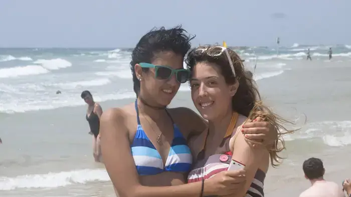 שרב בחוף הים בתל אביב יוני 2010