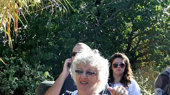 צעדת משפחת שליט ממצפה הילה לקיבוץ כברי יוני 2010 צעדת משפחת שליט ממצפה הילה לקיבוץ כברי יוני 2010