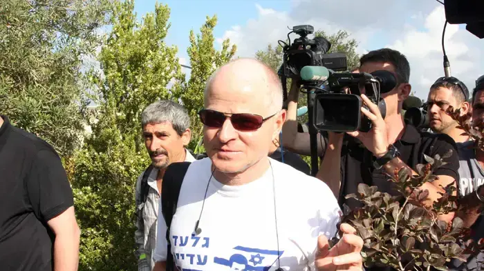 צעדת משפחת שליט ממצפה הילה לקיבוץ כברי יוני 2010 צעדת משפחת שליט ממצפה הילה לקיבוץ כברי יוני 2010