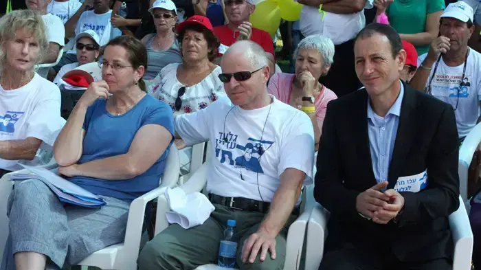 צעדת משפחת שליט בעכו יוני 2010