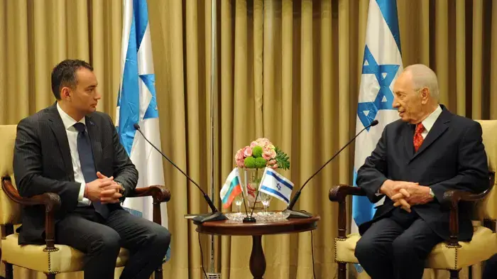 נשיא המדינה שמעון פרס נפגש עם שר החוץ הבולגרי ניקולאי מלדנוב- יוני 2010 נשיא המדינה שמעון פרס נפגש עם שר החוץ הבולגרי ניקולאי מלדנוב- יוני 2010