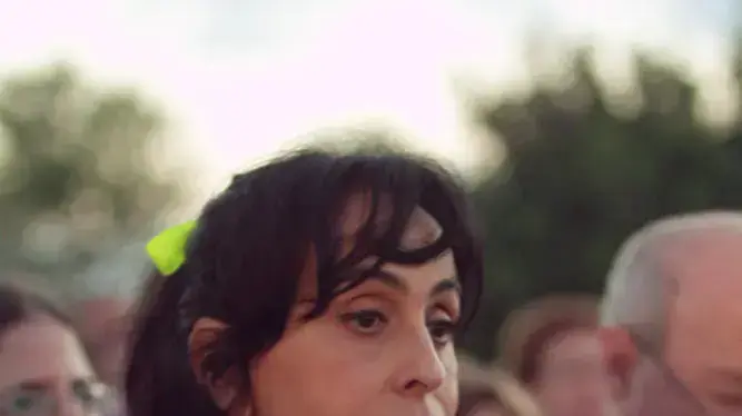 משפחת שליט ערכה קבלת שבת מול בית ראש הממשלה בקיסריה