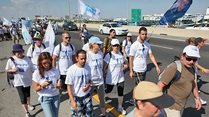 דור דניאל, נינט טייב, בר רפאלי, ציון ברוך, נטלי
