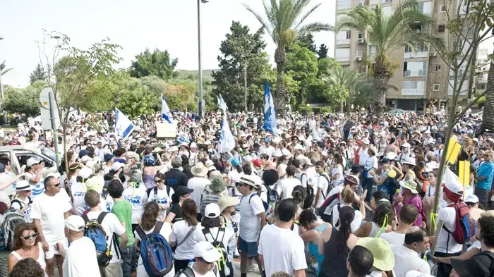 יומה התשיעי של צעדת משפחת שליט יולי 2010         