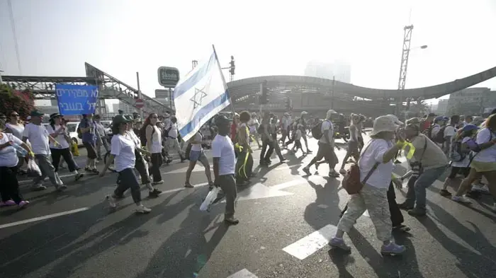יומה העשירי של צעדת משפחת שליט יולי 2010 יומה העשירי של צעדת משפחת שליט יולי 2010