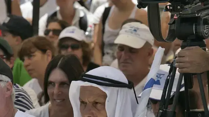 אירוע לגלעד שליט באנדרטת לטרון כחלק מצעדת משפחת שליט- יולי 2010 