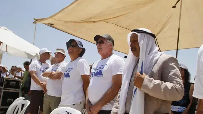 אירוע לגלעד שליט באנדרטת לטרון כחלק מצעדת משפחת שליט- יולי 2010 