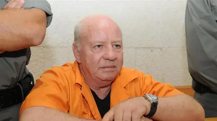צבי גור בבית המשפט יולי 2010