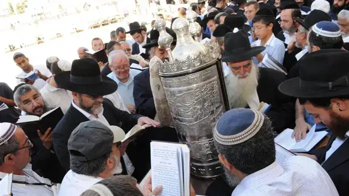 תפילות ט' באב בכותל המערבי