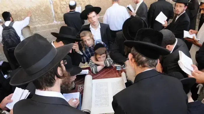 תפילות ט' באב בכותל המערבי