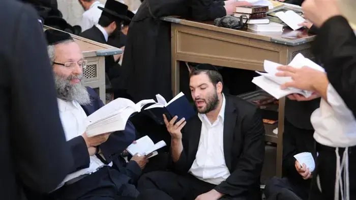 תפילות ט' באב בכותל המערבי