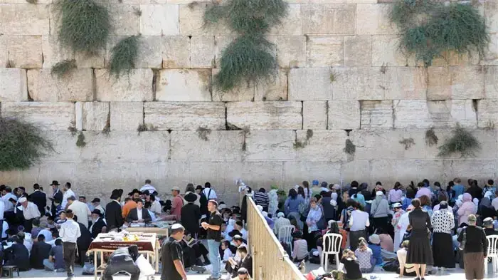 תפילות ט' באב בכותל המערבי