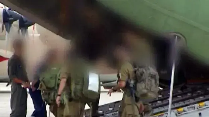 התרסקות היסעור: חמישה קצינים ונגד נעדרים