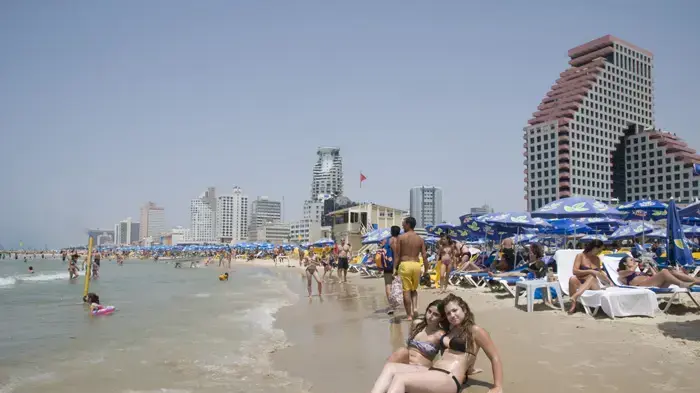 שרב כבד בתל אביב- אוגוסט 2010 