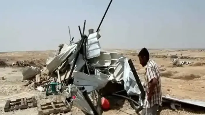 הפקחים הרסו בתים, הבדואים השיבו מלחמה
