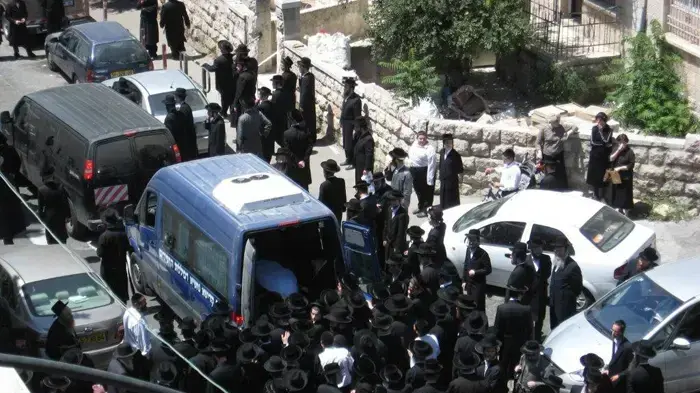 אלפים ליוו למנוחות את שבעת הנספים אמש בתאונה