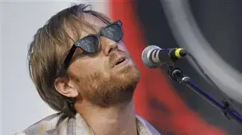 דן אורבך מלהקת Black Keys דן אורבך מלהקת Black Keys
