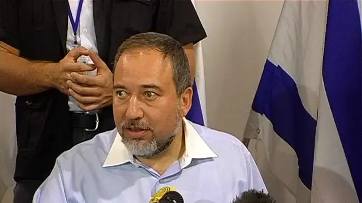הישראלי שהוחזר מלוב נחת בישראל