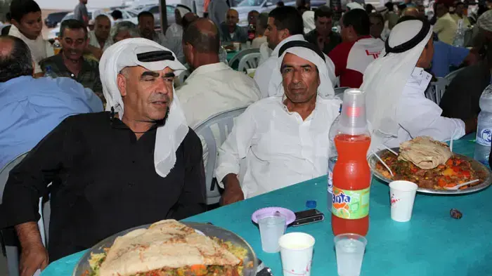 סעודה לשבירת צום הרמדאן בכפר הבדואי אל-ערקיב אוגוסט 2010   