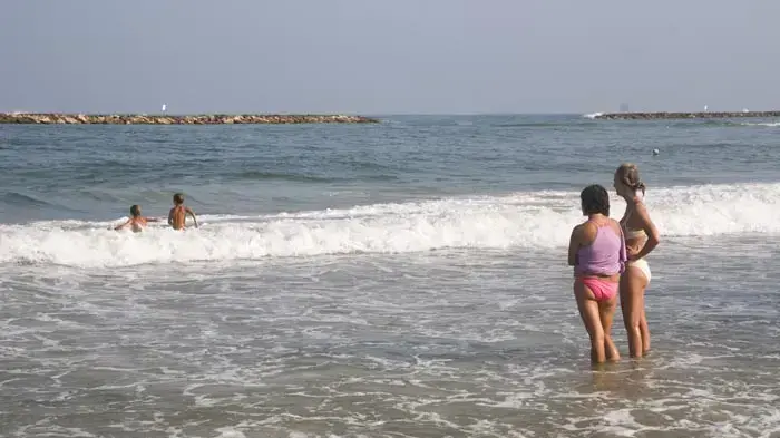 תמונות מחופי תל אביב. אוגוסוט 2010