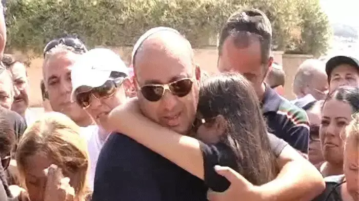מאות ליוו למנוחות את איתי פרויים בן החמש שהתחשמל וטבע בקריית מוצקין