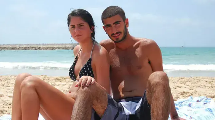 צרפתים בחוף ים אשקלון