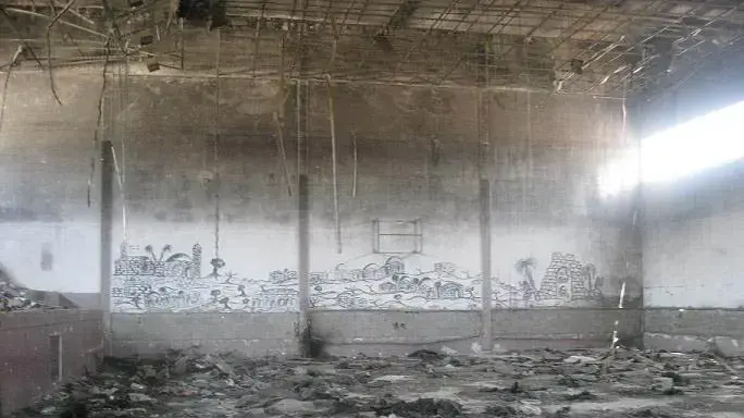 אולם הספורט של בית הספר היחיד של האוכלוסייה הערבית, שנשרף לפני 13 שנה אוגוסט 2010 אולם הספורט של בית הספר היחיד של האוכלוסייה הערבית, שנשרף לפני 13 שנה אוגוסט 2010