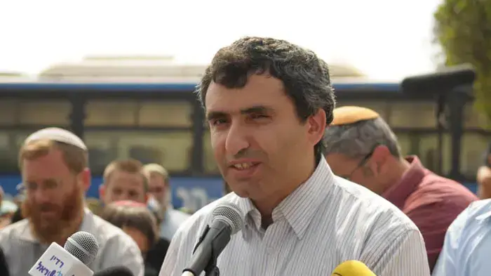 הלוויתם של יצחק וטלי איימס, הרוגי הפיגוע בבית חגי