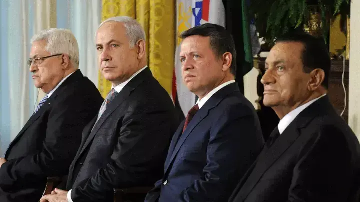 ראש הממשלה בנימין נתניהו ויו"ר הרשות הפלסטינית אבו מאזן בבית הלבן, 2010