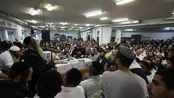 חסידים באומן ספטמבר 2010