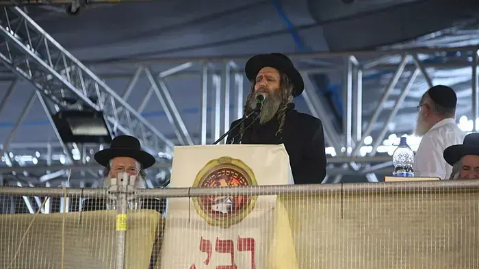 חסידים באומן ספטמבר 2010