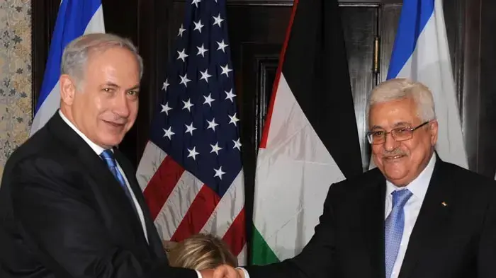בנימין נתניהו, הילרי קלינטון ואבו מאזן בפגישה משותפת בשארם א שייח ספטמבר 2010 בנימין נתניהו, הילרי קלינטון ואבו מאזן בפגישה משותפת בשארם א שייח ספטמבר 2010