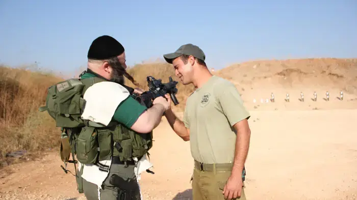 בן לאנשי צד"ל שמאמן את כיתות הכוננות בגבול הצפון