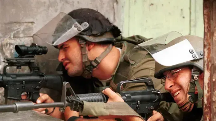 כוח משטרה מפזר הפגנה במשרח ירושלים - אוקטובר 2000 כוח משטרה מפזר הפגנה במשרח ירושלים - אוקטובר 2000