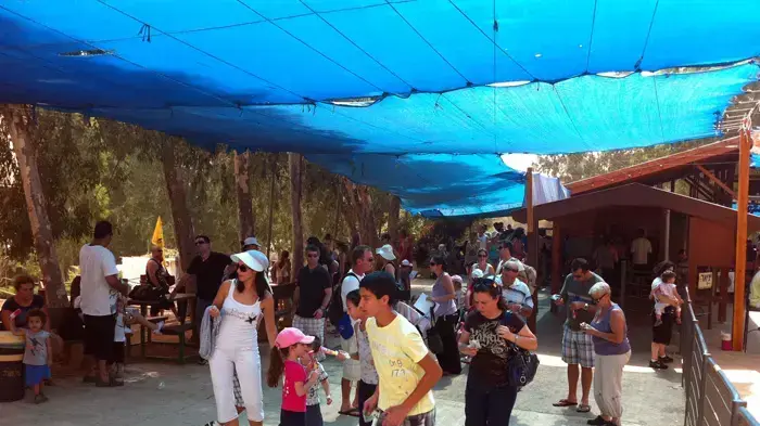 מטיילים בצפון בצוק מנרה בסוכות 2010
