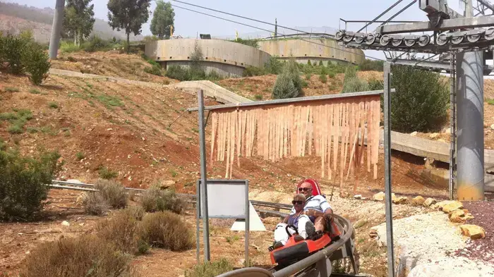 מטיילים בצפון בצוק מנרה בסוכות 2010