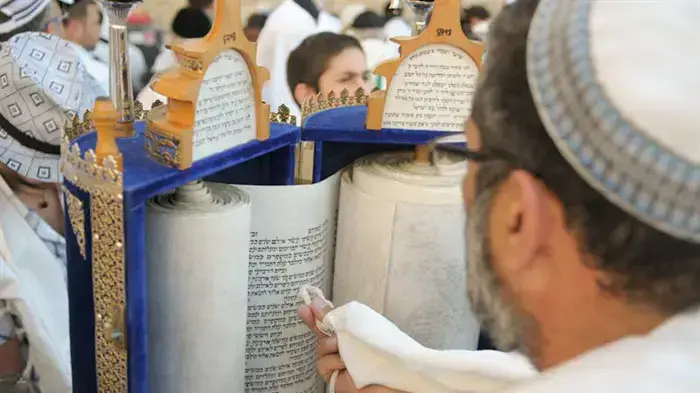 ברכת הכהנים ברחבת הכותל המערבי, ספטמבר 2010            