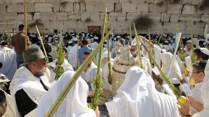 ברכת הכהנים ברחבת הכותל המערבי, ספטמבר 2010             