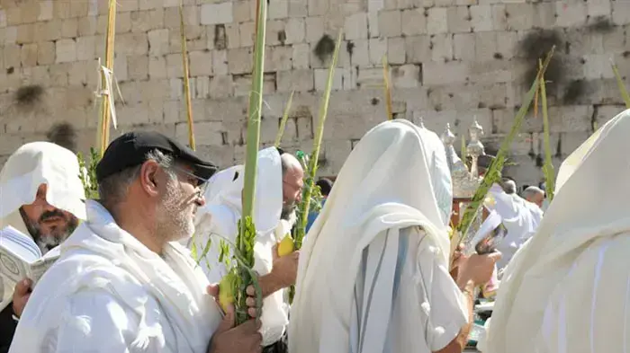 ברכת הכהנים ברחבת הכותל המערבי, ספטמבר 2010              