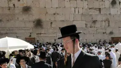 ברכת הכהנים ברחבת הכותל המערבי, ספטמבר 2010               