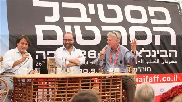 מסב"ע עם פול ג'יאמטי ורוברט לנטוס, פסטיבל הסרטים הבינלאומי ה-26, 2010 מסב"ע עם פול ג'יאמטי ורוברט לנטוס, פסטיבל הסרטים הבינלאומי ה-26, 2010